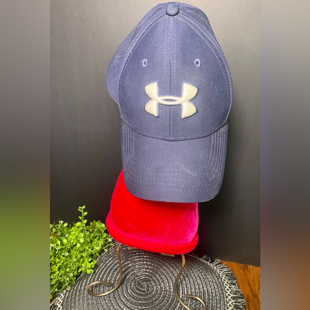 Unisex Under Armour Navy‎ and White Cap